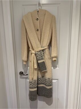 Vintage Hilda Ltd Icelandic 100% Wool Hooded Belted Coat – Women’s Small